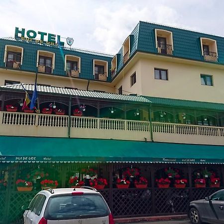 Hotel Pui De Urs Bukares Bagian luar foto